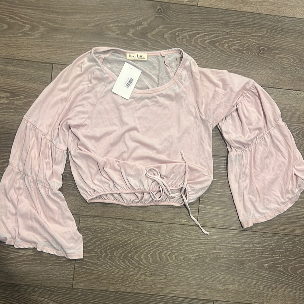 PrettyLittleThing Pink Ruched Puff Sleeve Crop Blouse